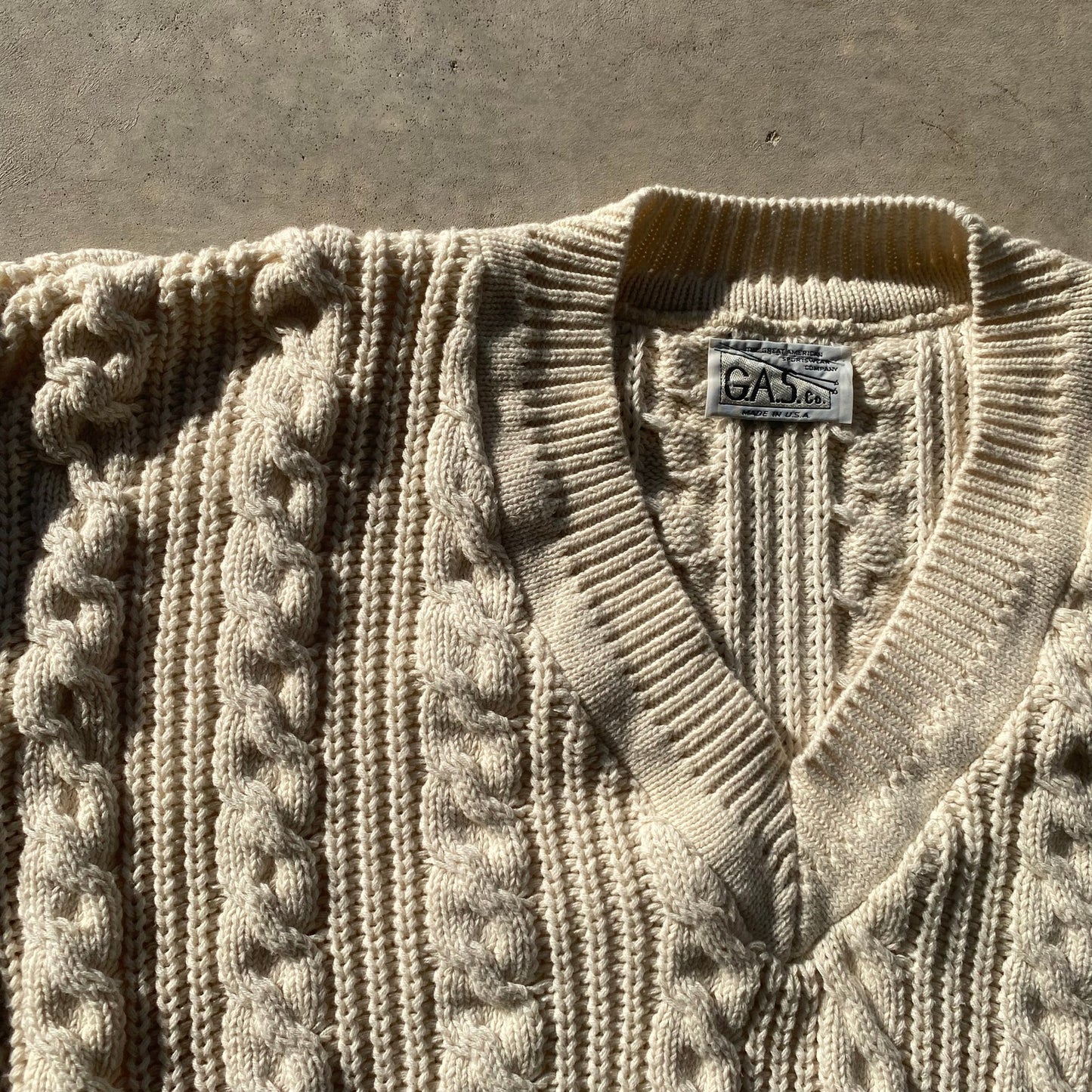 Vintage Grandpa Sweater Cream Cable Knit V Neck Varsity Pullover Sweater Sz XL