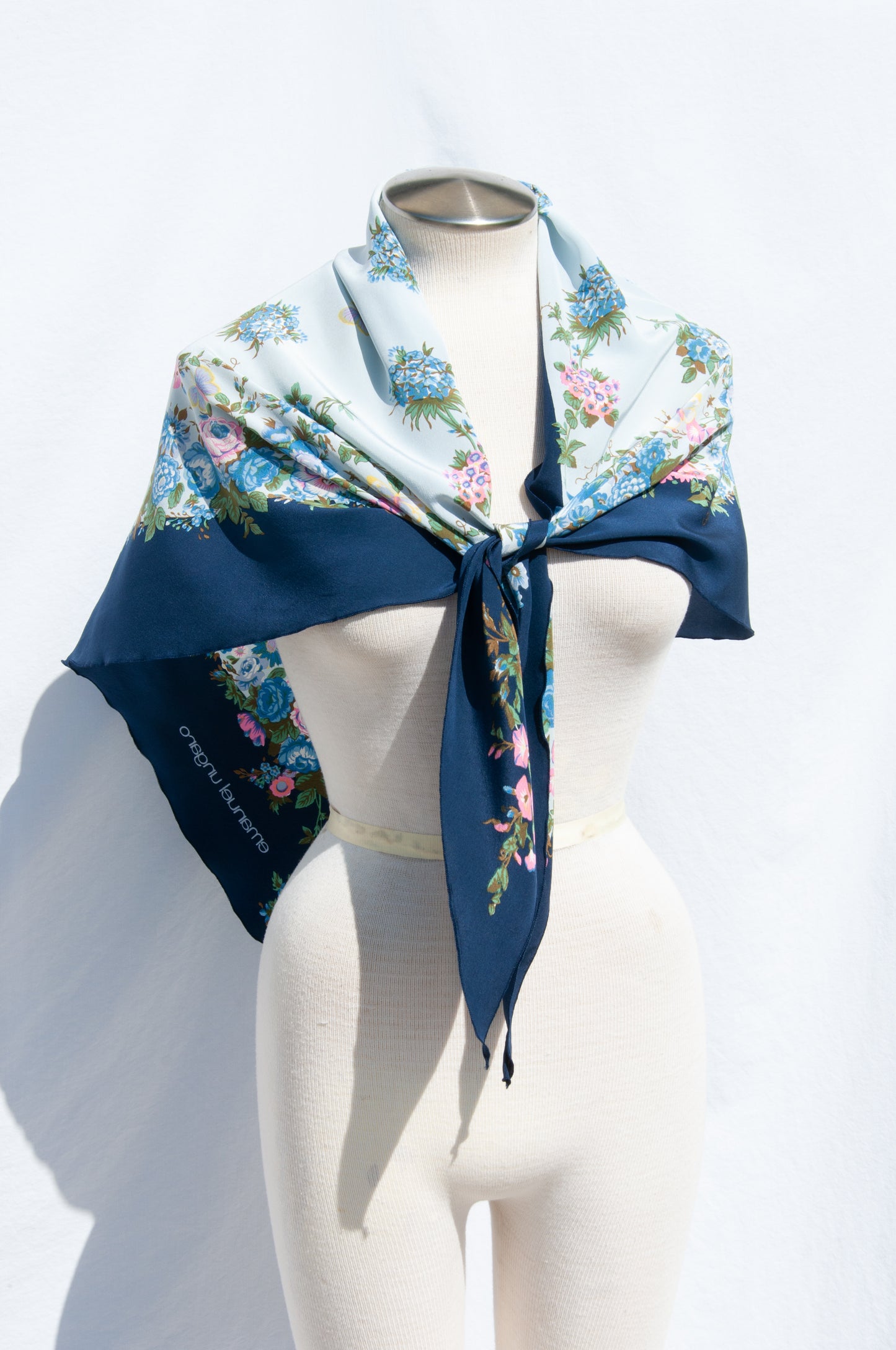 EMANUEL UNGARO 1978 DOCUMENTED VINTAGE FLORAL SILK TRIANGULAR SCARF
