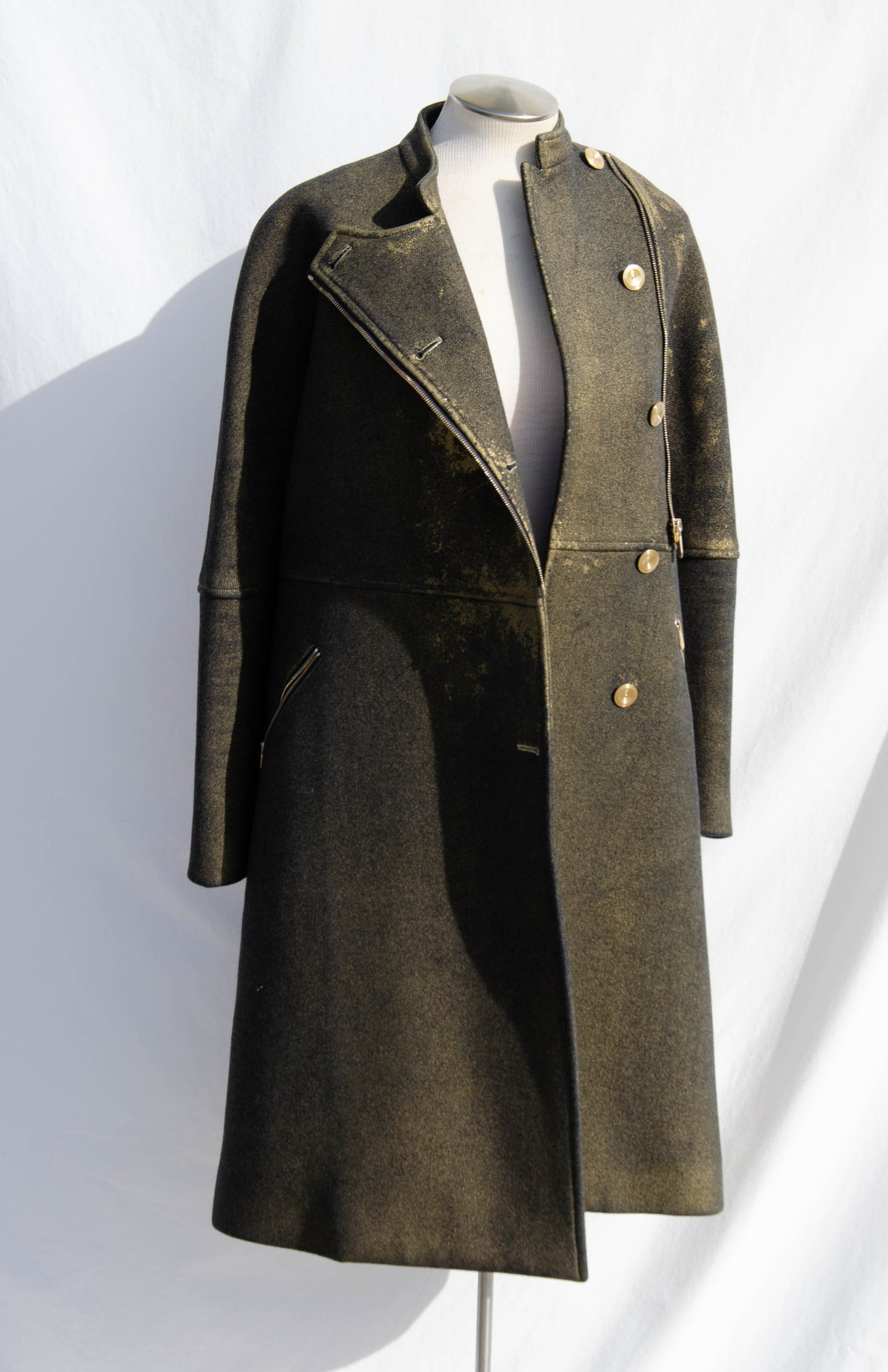 BOTTEGA VENETA PRE FALL 2012 DISTRESSED GOLD COAT