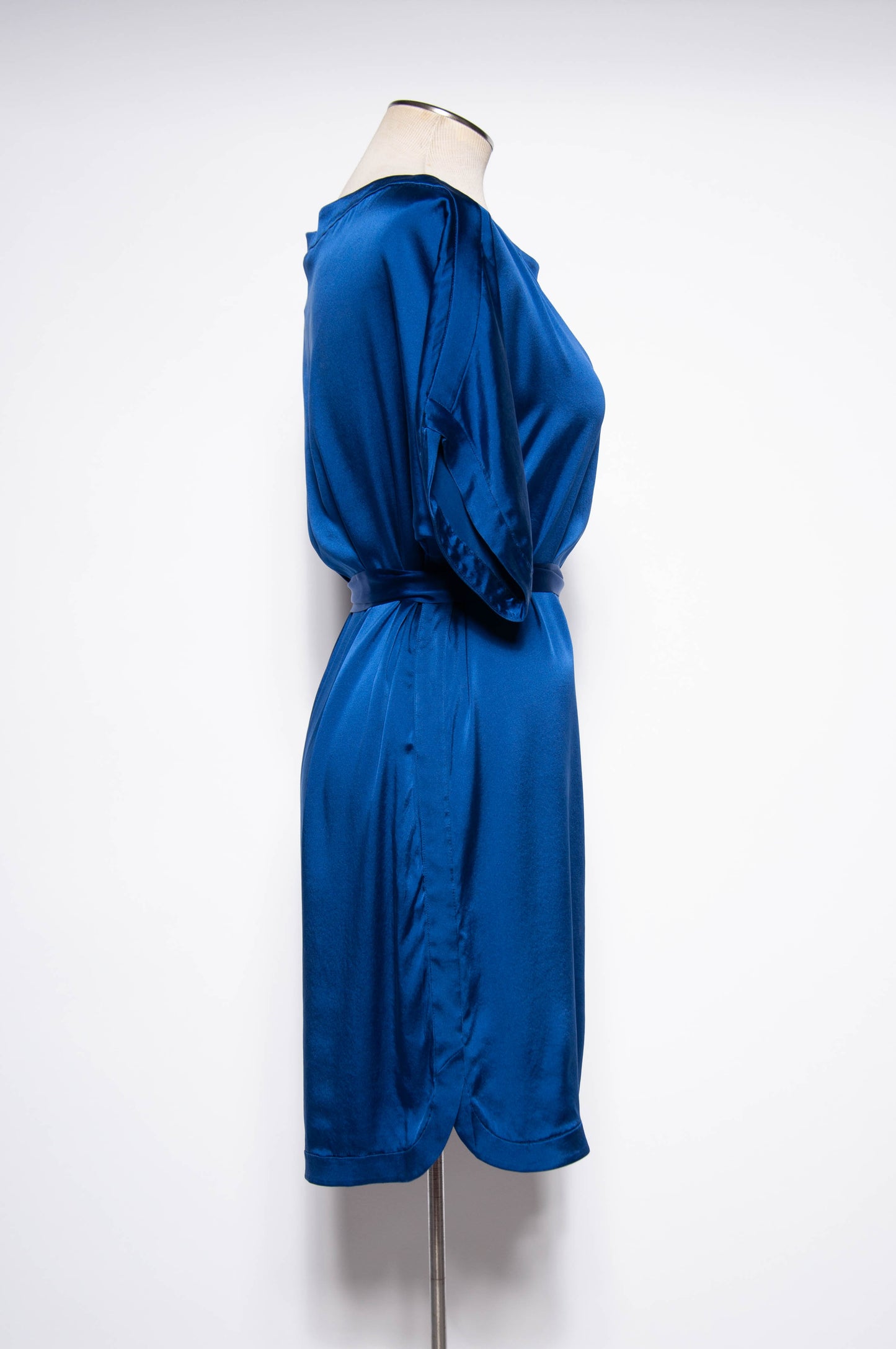 DIANE VON FURSTENBURG MODERN BLUE SILK DRAPED DRESS