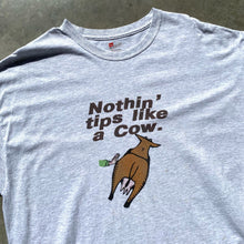Vintage Graphic TShirt "Nothin' tips like a Cow." Cow Farm Graphic Hanes Sz XL