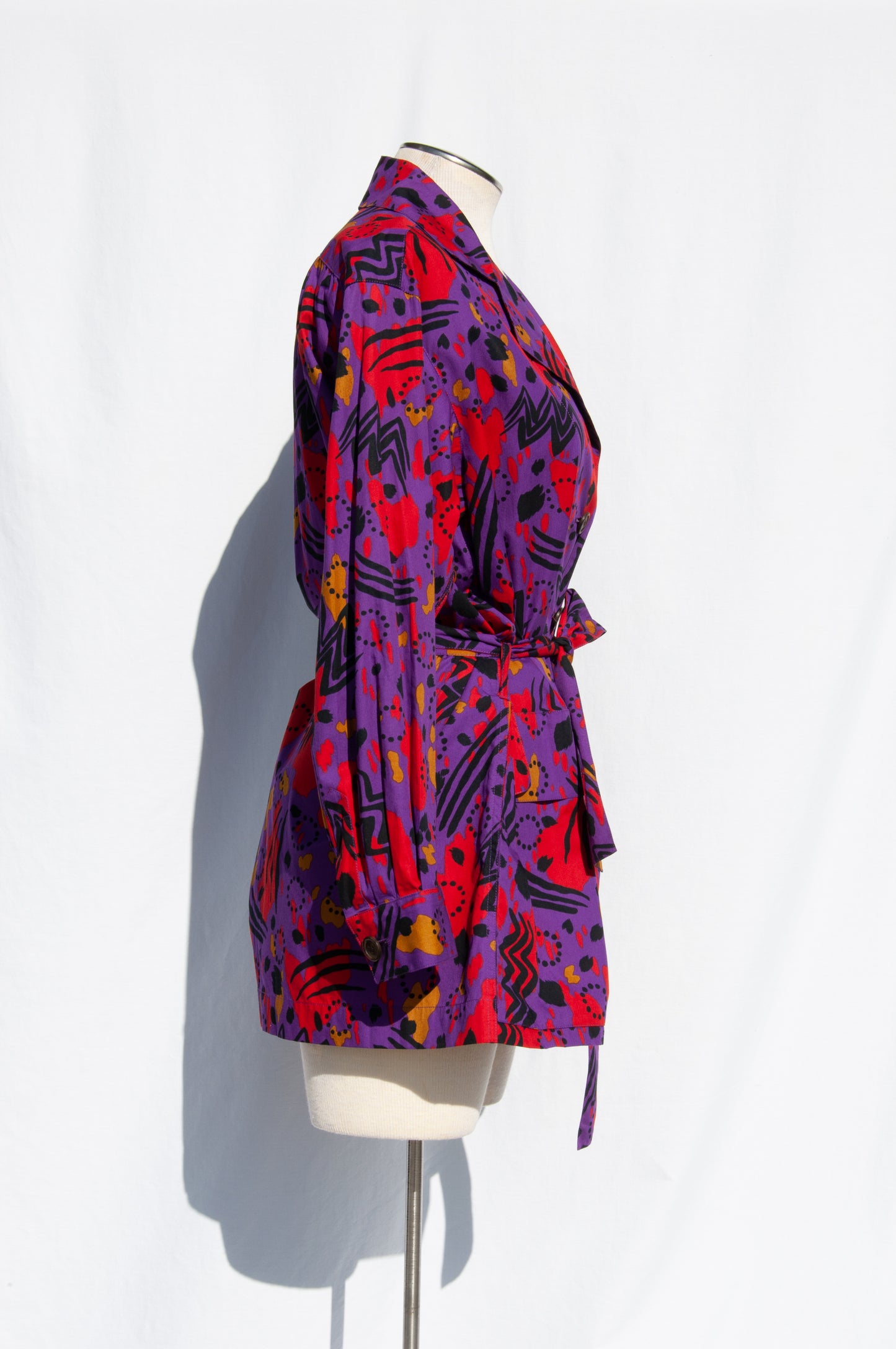 YVES SAINT LAURENT PURPLE AND RED VINTAGE 1990S BELTED COTTON JACKET/SHIRT
