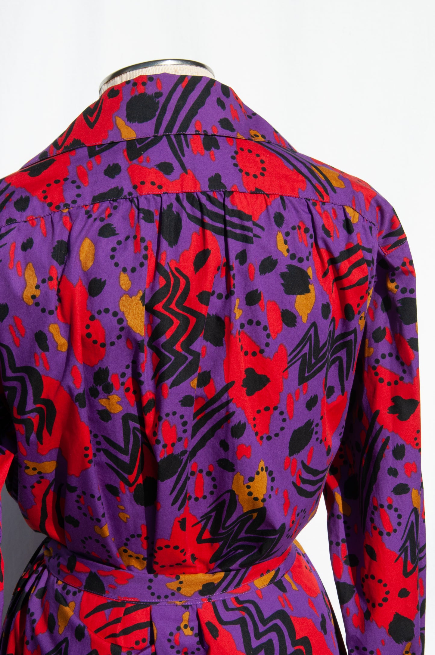YVES SAINT LAURENT PURPLE AND RED VINTAGE 1990S BELTED COTTON JACKET/SHIRT
