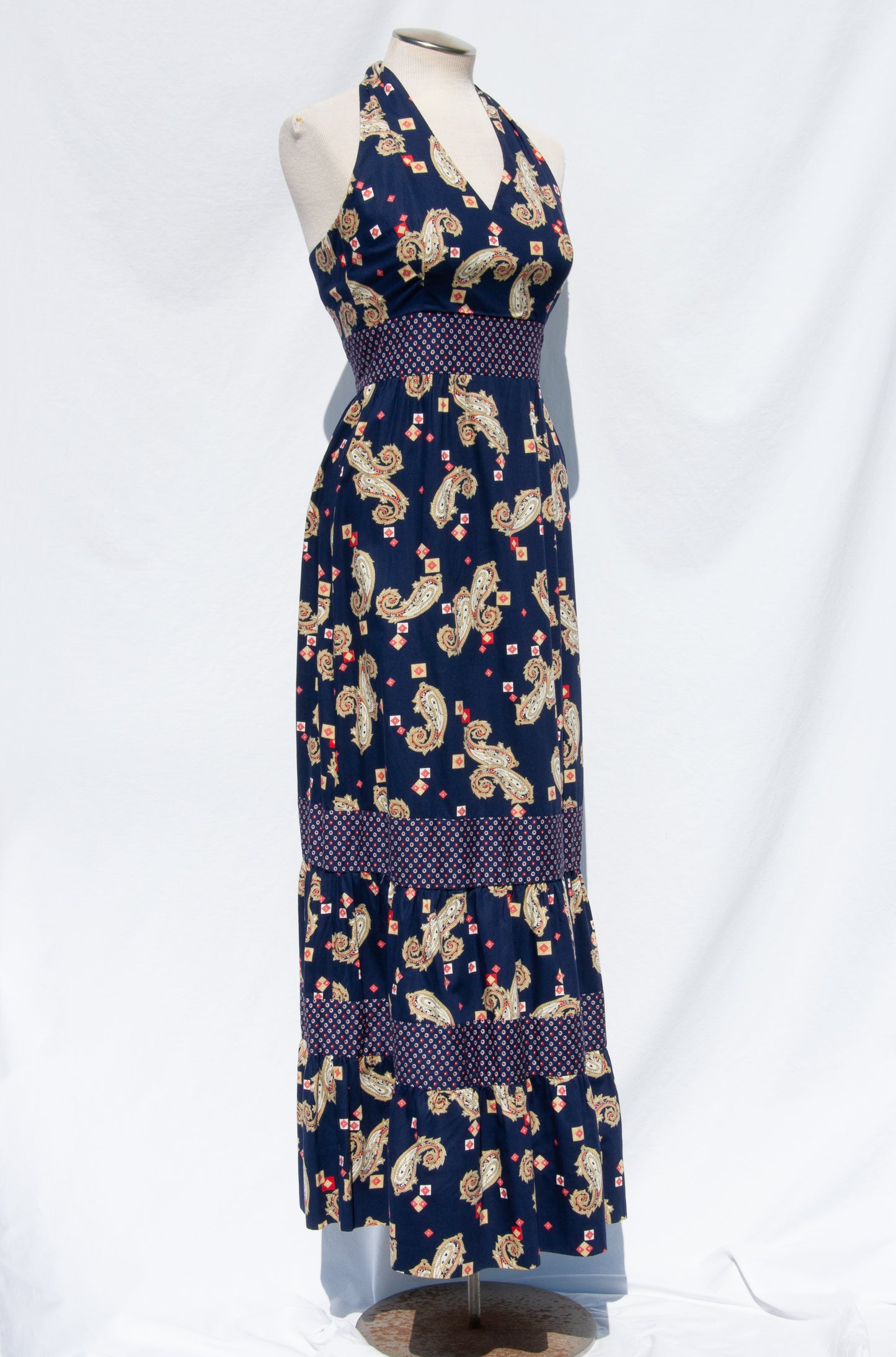 NEIMAN MARCUS 1970S NAVY PAISLEY HALTER NECK DRESS