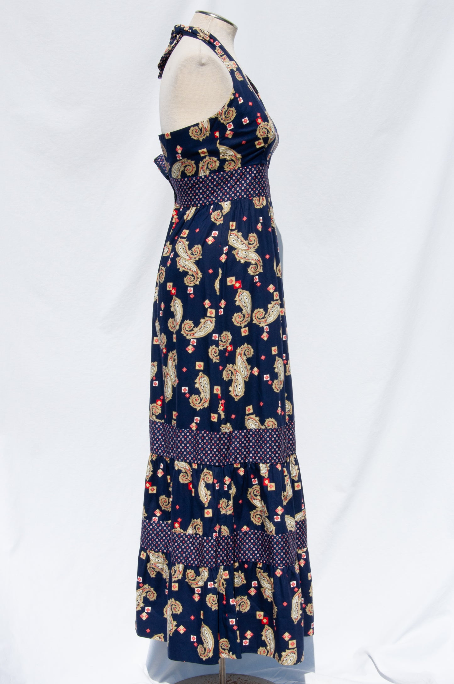 NEIMAN MARCUS 1970S NAVY PAISLEY HALTER NECK DRESS