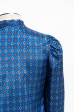 RAGAZZA VINTAGE BLUE AND RED PRINTED PUSSYBOW TOP