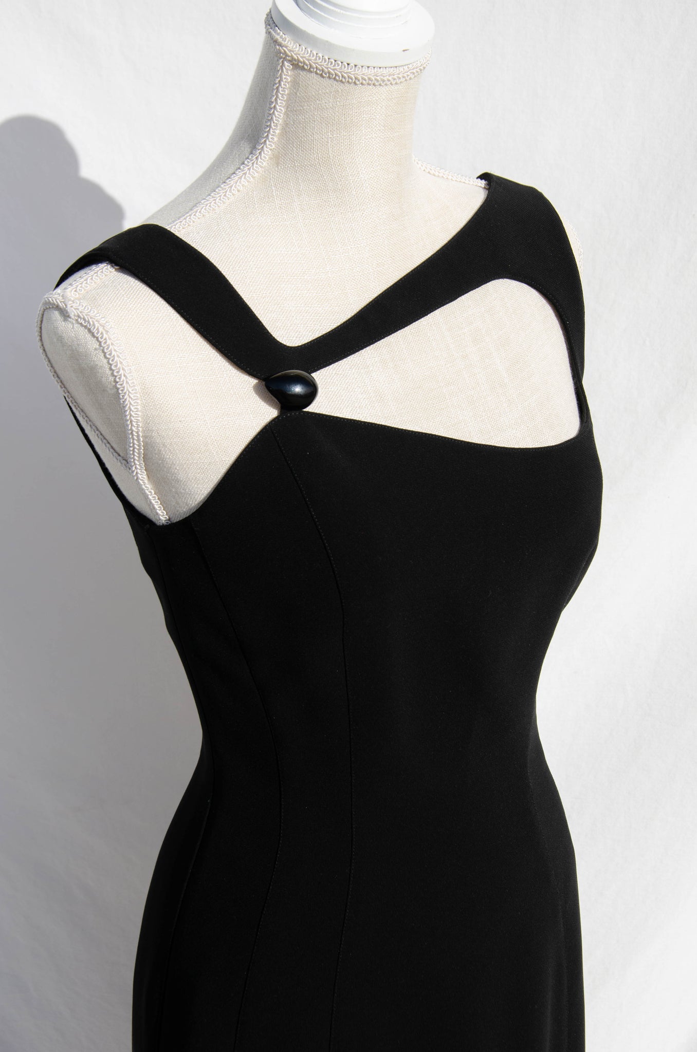 THIERRY MUGLER VINTAGE BLACK CUT OUT DRESS THIERRY MUGLER VINTAGE BLACK CUT OUT DRESS