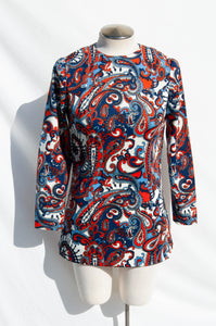 1970S RED WHITE AND BLUE PAISLEY TUNIC TOP