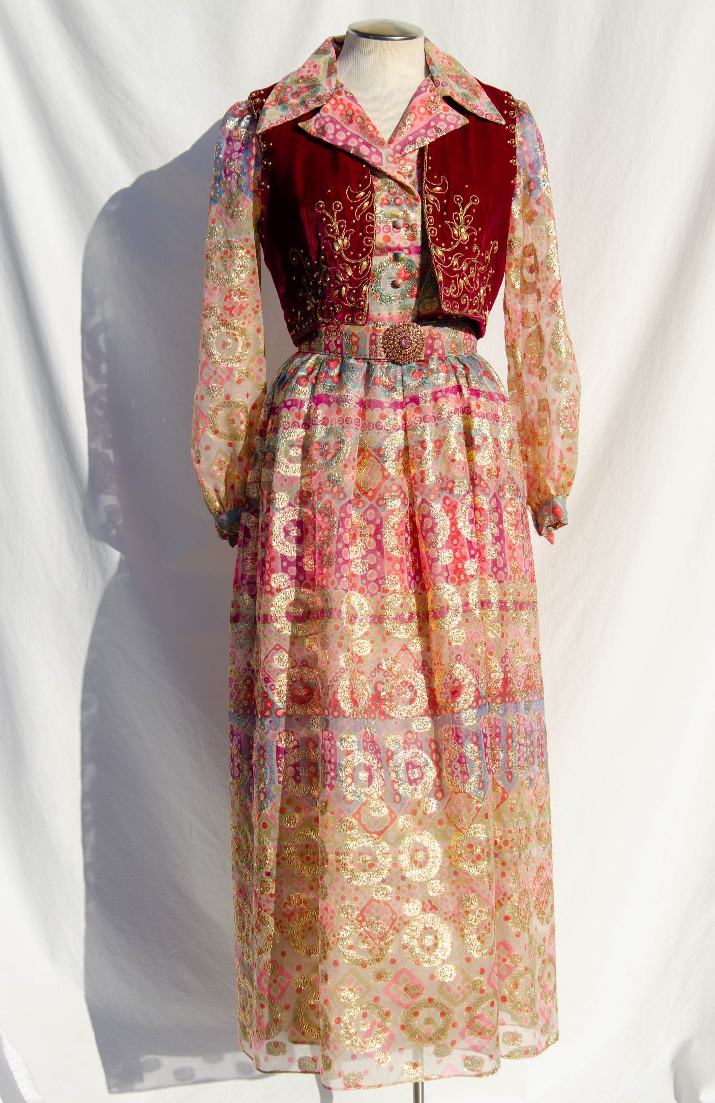 OSCAR DE LA RENTA VINTAGE CA. 1969 MULTICOLOR GOLD METALLIC GOWN