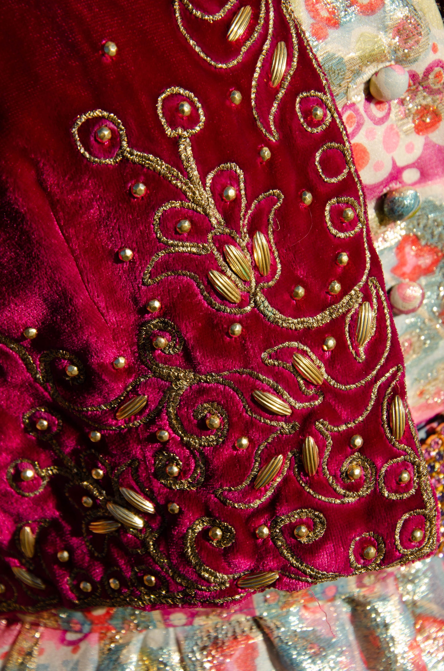 OSCAR DE LA RENTA VINTAGE CA. 1969 MULTICOLOR GOLD METALLIC GOWN