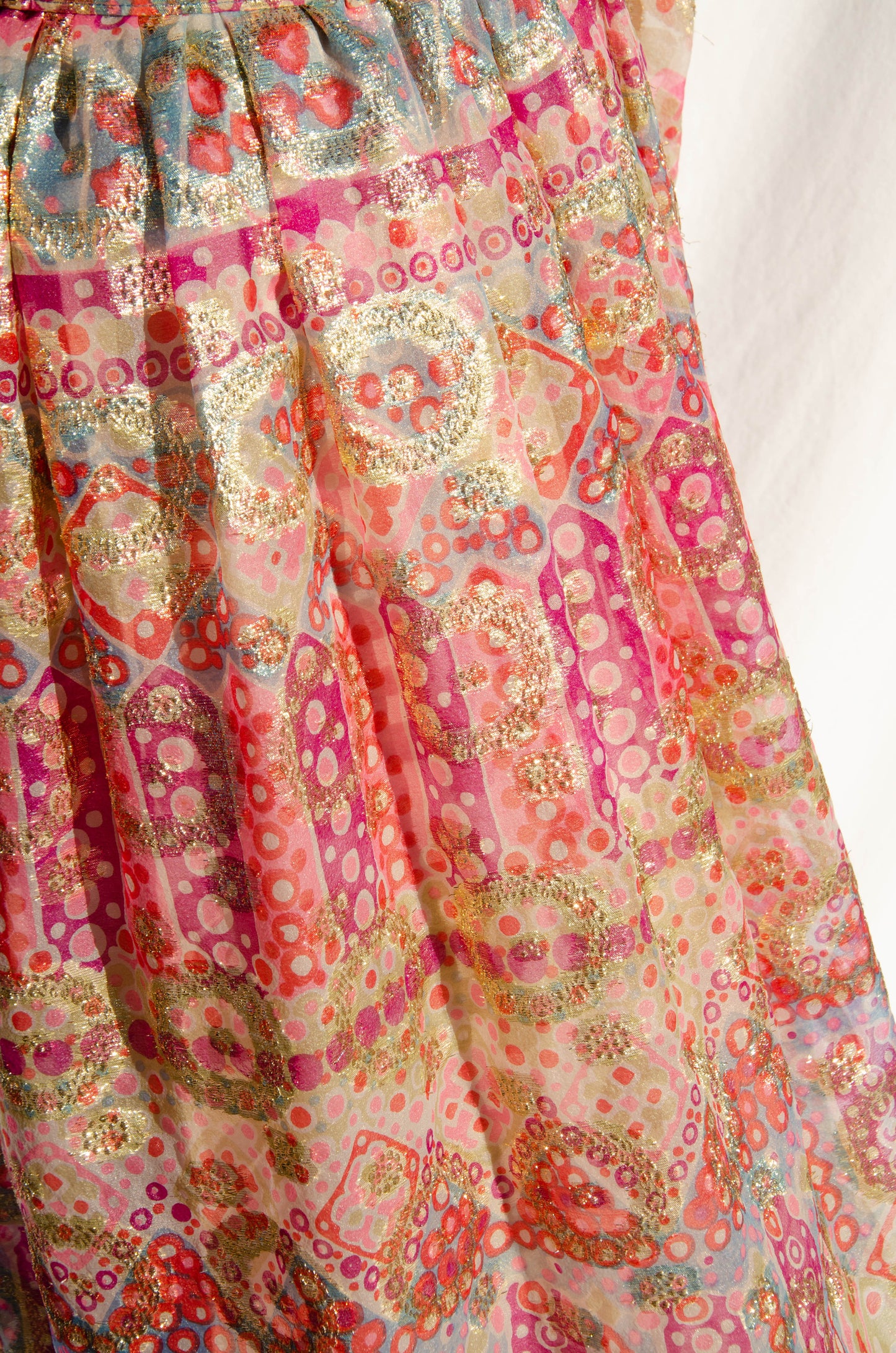 OSCAR DE LA RENTA VINTAGE CA. 1969 MULTICOLOR GOLD METALLIC GOWN