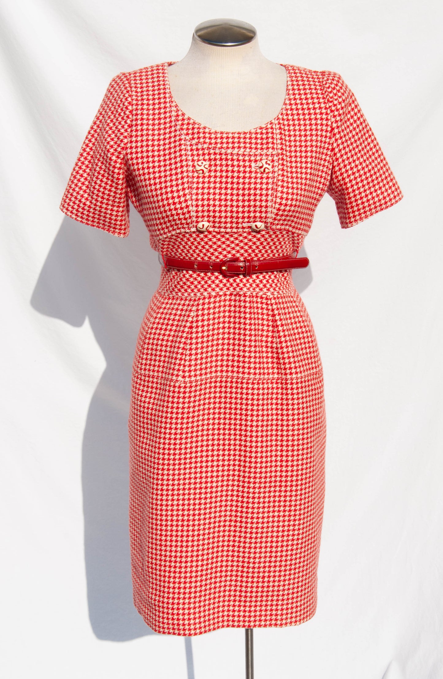 EMANUEL UNGARO SPRING 1996 RED AND WHITE HOUNDSTOOTH WOOL DRESS