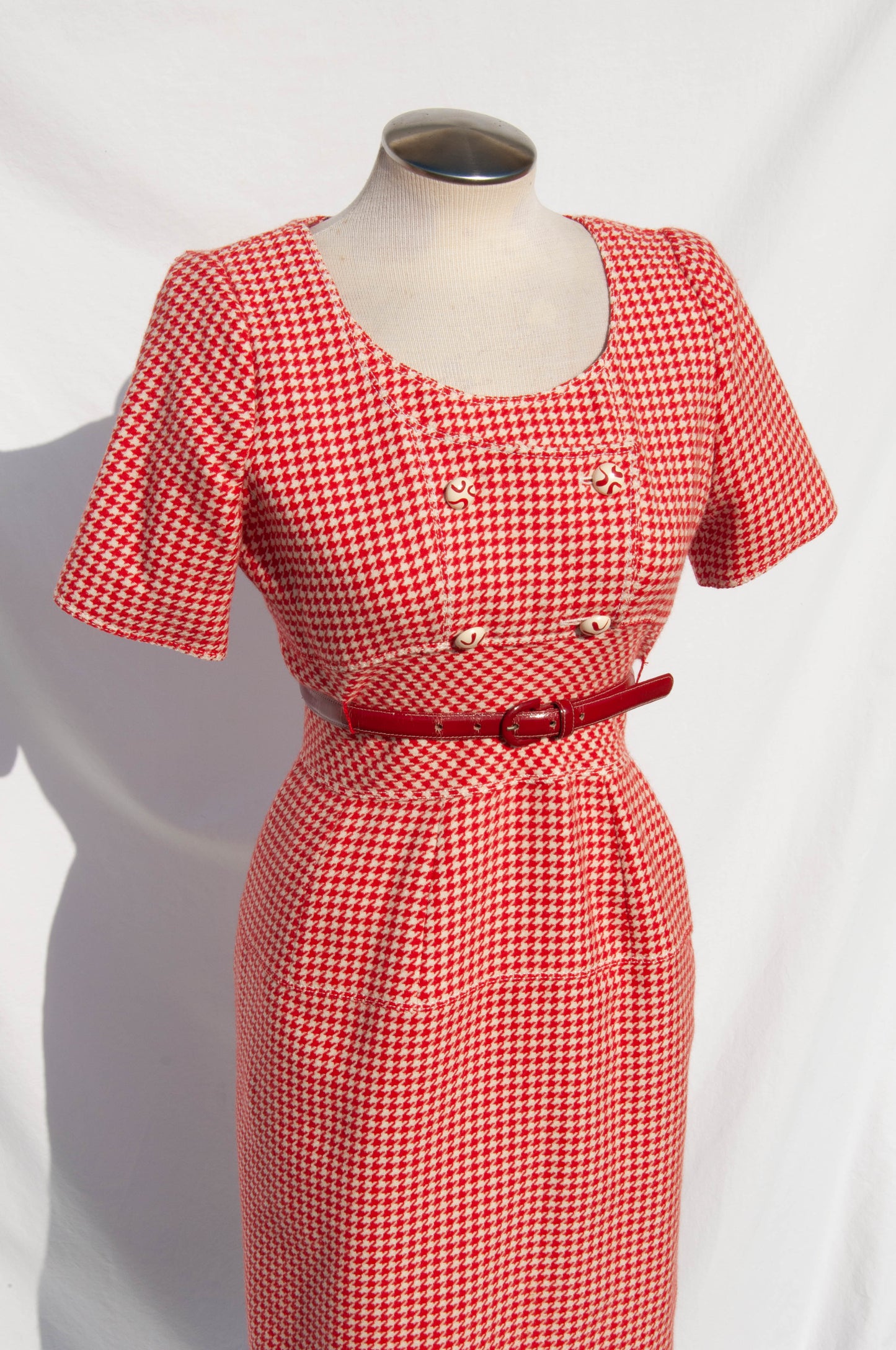 EMANUEL UNGARO SPRING 1996 RED AND WHITE HOUNDSTOOTH WOOL DRESS