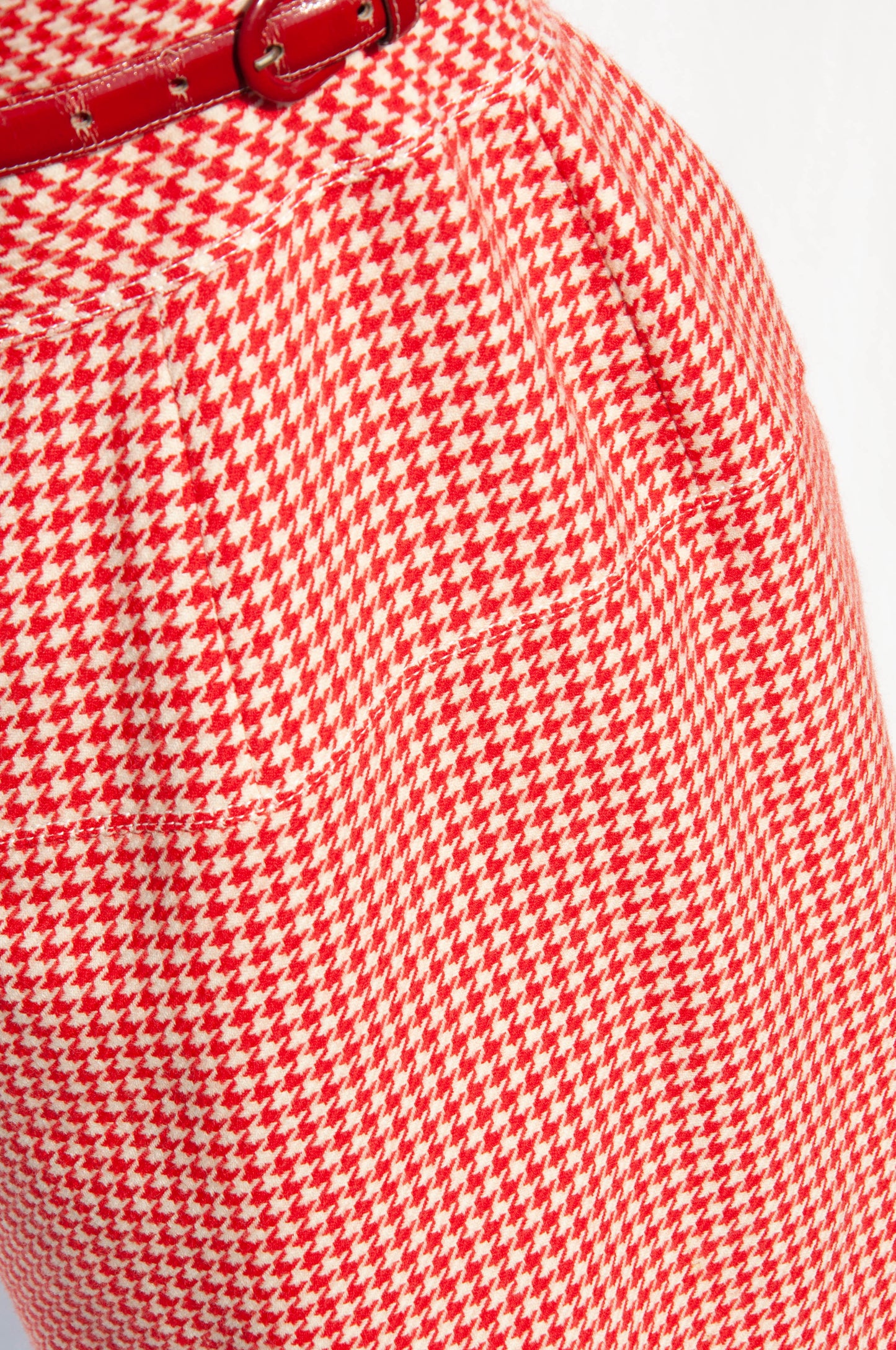 EMANUEL UNGARO SPRING 1996 RED AND WHITE HOUNDSTOOTH WOOL DRESS