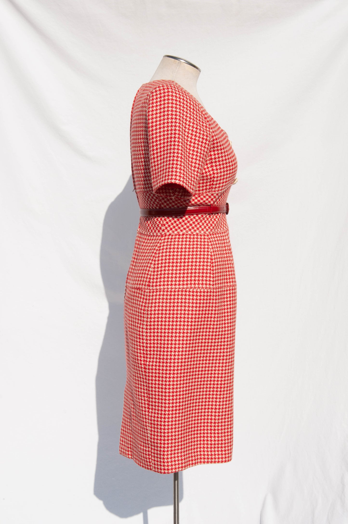 EMANUEL UNGARO SPRING 1996 RED AND WHITE HOUNDSTOOTH WOOL DRESS