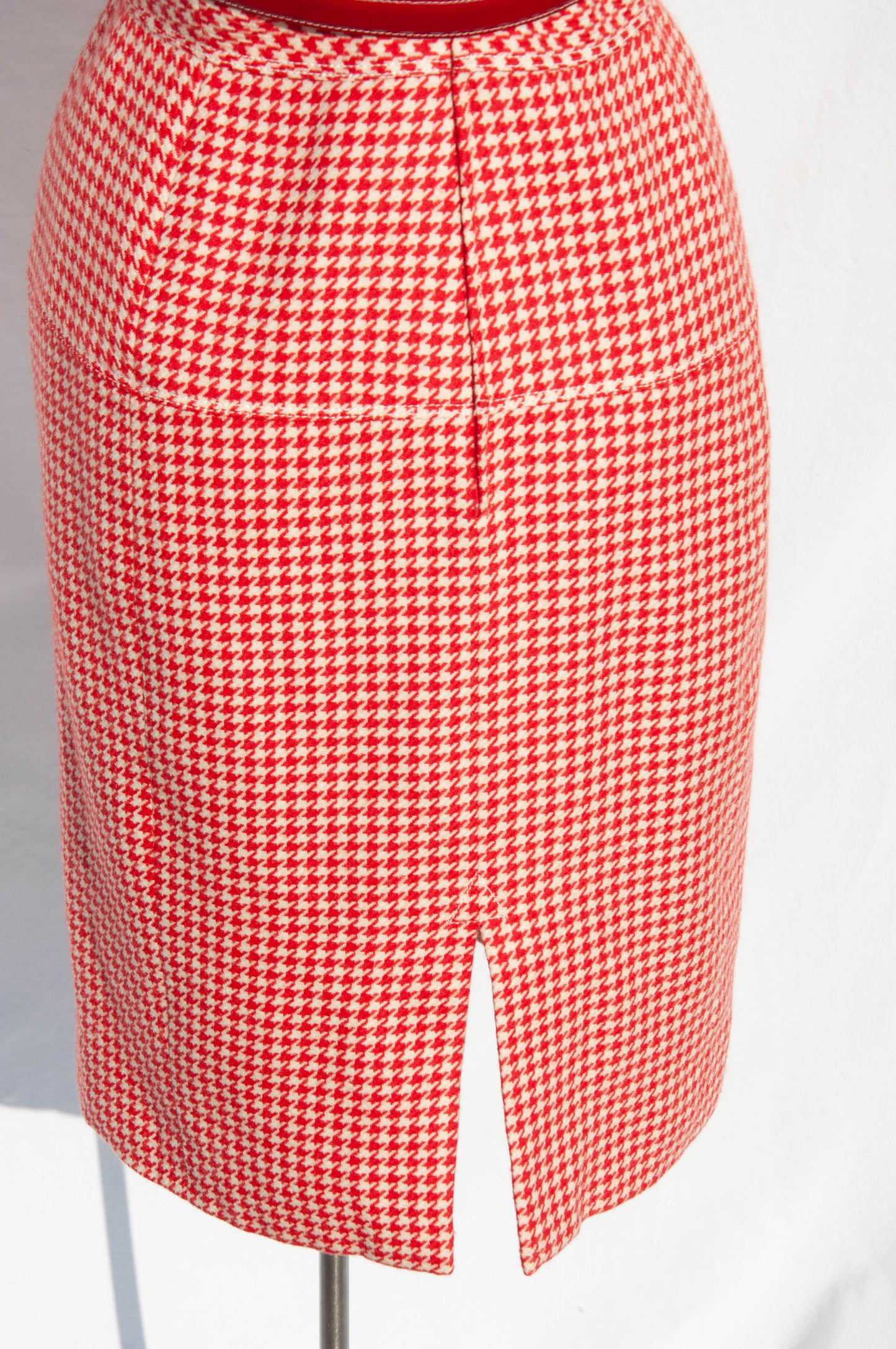 EMANUEL UNGARO SPRING 1996 RED AND WHITE HOUNDSTOOTH WOOL DRESS