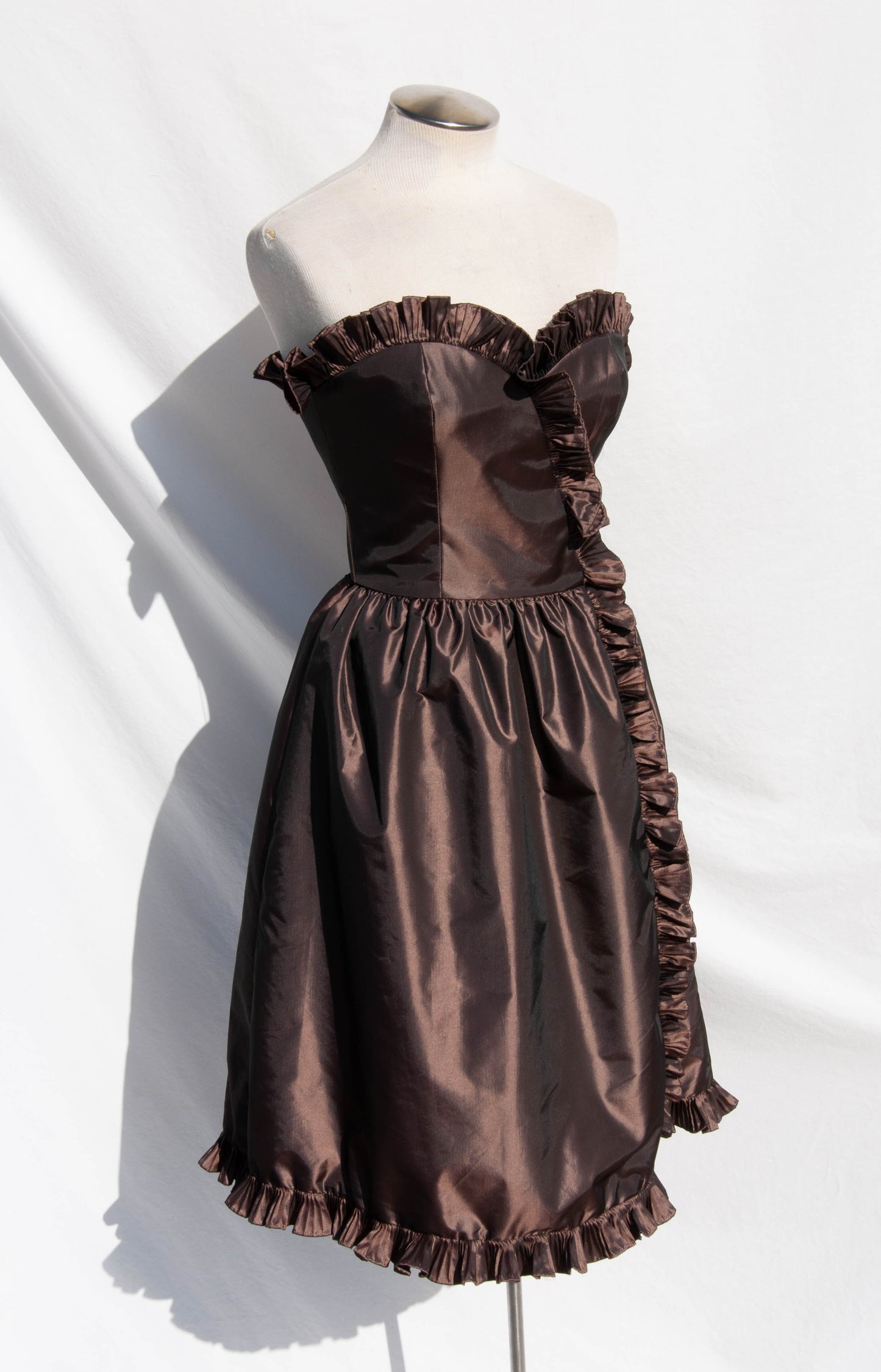 VICTOR COSTA VINTAGE 1980S TAFFETA RUFFLE MINI DRESS