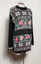 VINTAGE 1990S FLORAL ON BLACK BACKGROUND KNIT TUNIC SWEATER