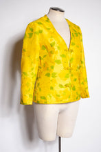 VINTAGE 1960S LIGHTWEIGHT YELLOW FLORAL SILK JACKET