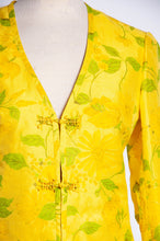 VINTAGE 1960S LIGHTWEIGHT YELLOW FLORAL SILK JACKET