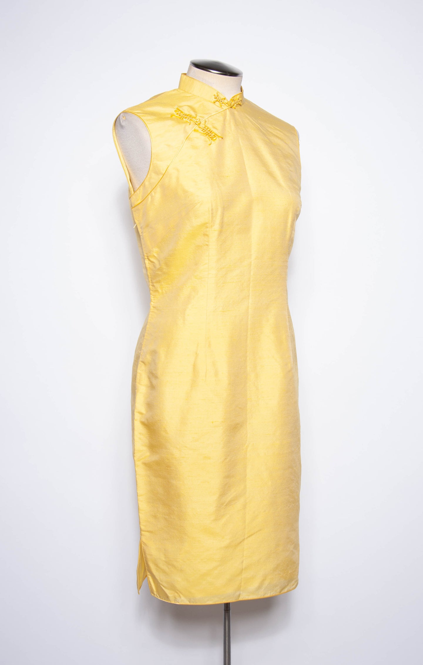 VINTAGE 1960S YELLOW SILK CHEONGSAM STYLE DRESS