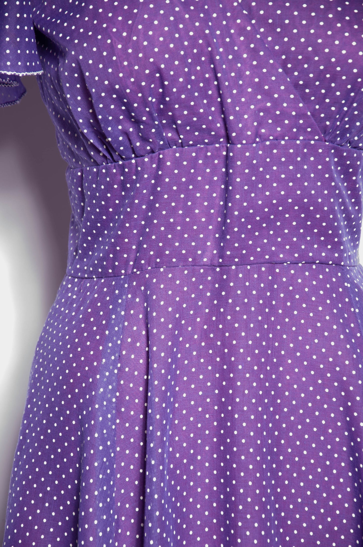 COCO CALIFORNIA 1970S VINTAGE PURPLE AND WHITE POLKA DOT MAXI GOWN