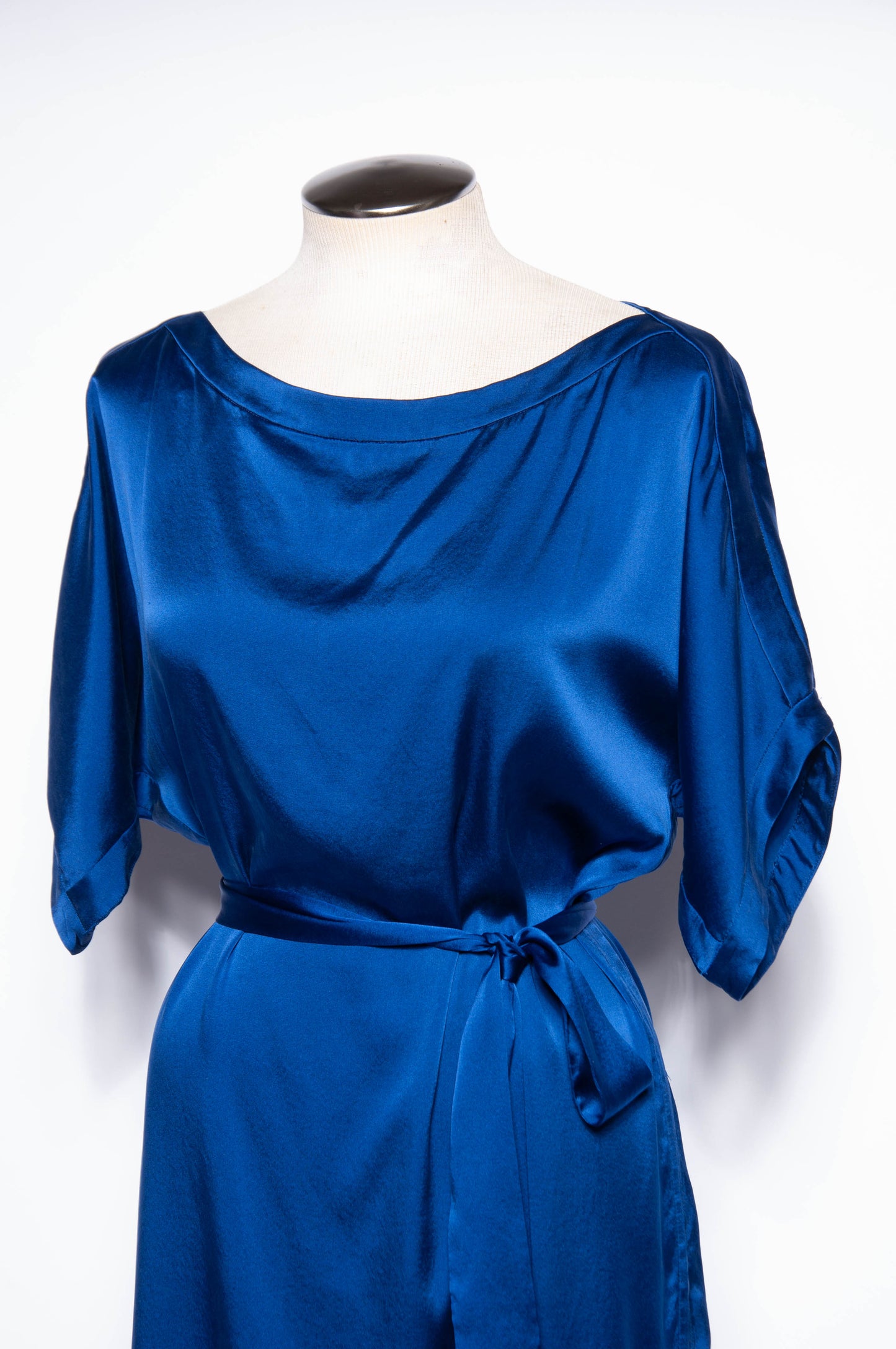 DIANE VON FURSTENBURG MODERN BLUE SILK DRAPED DRESS