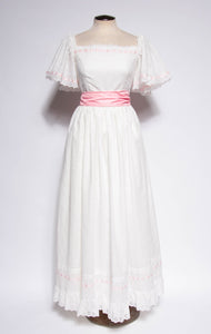 LITTLE BO PEEP 1970S WHITE EYELET AND PINK BOW GOWN