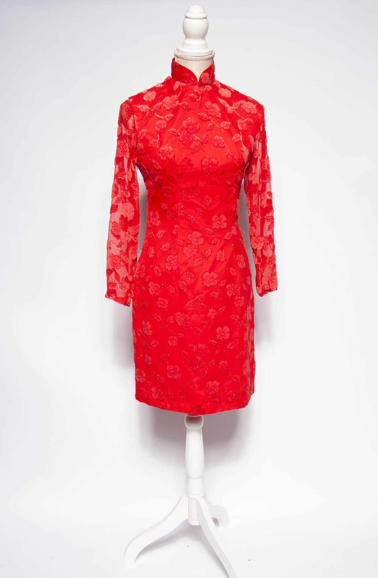 VINTAGE 1960S RED SILK LONGSLEEVE CHEONGSAM STYLE DRESS